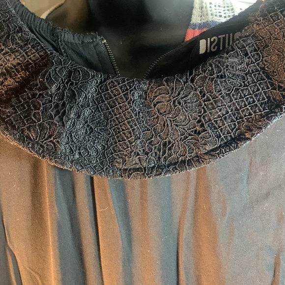 Beautiful goth dress. Never worn UK imported.zipper in back. Very chic! XoXo. - Picture 2 of 7